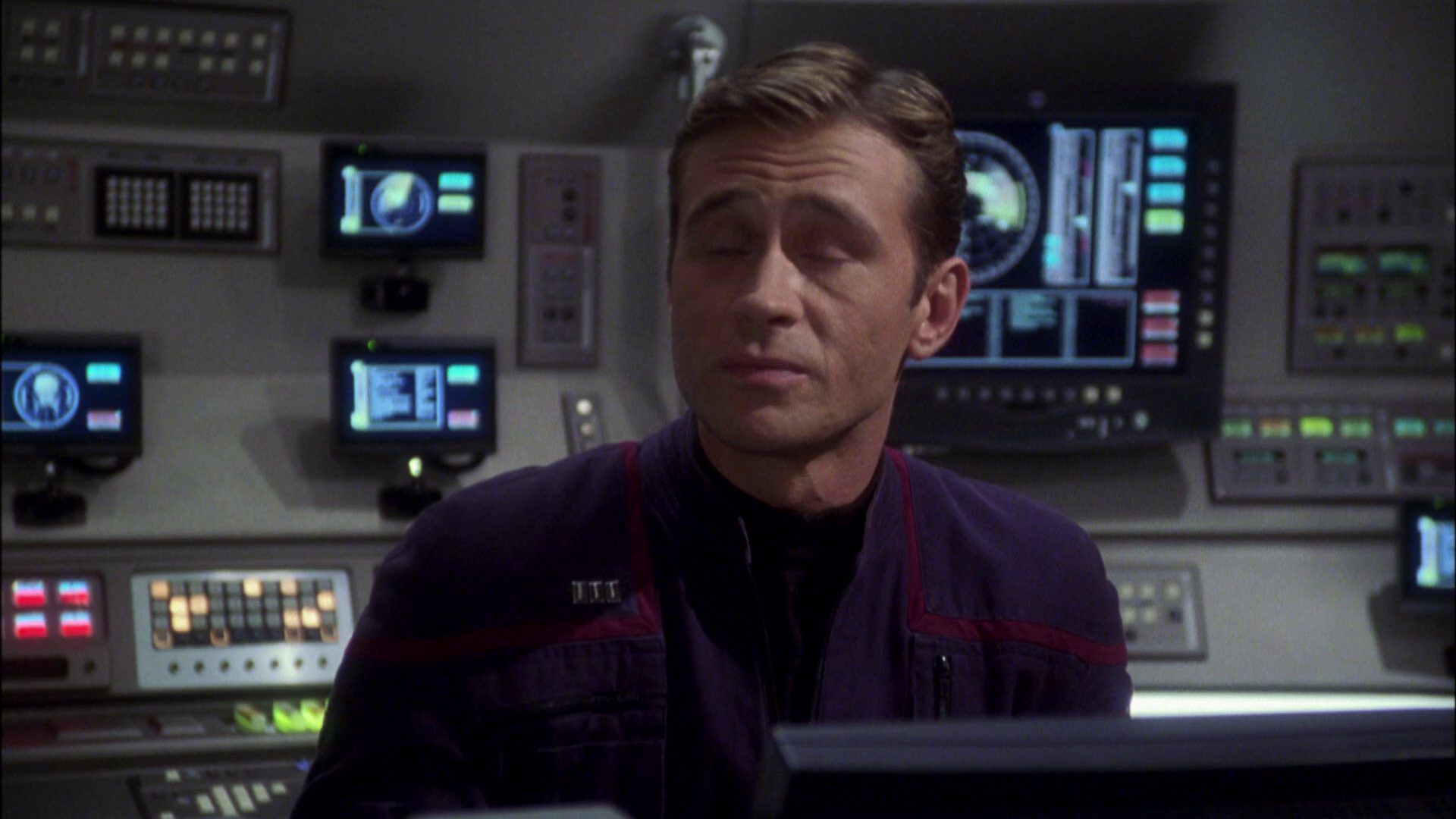 extant_StarTrek_ENT_1x08-BreakingTheIce_1288.jpg