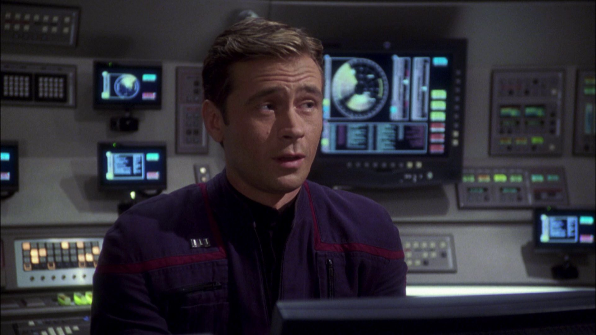 extant_StarTrek_ENT_1x08-BreakingTheIce_1339.jpg