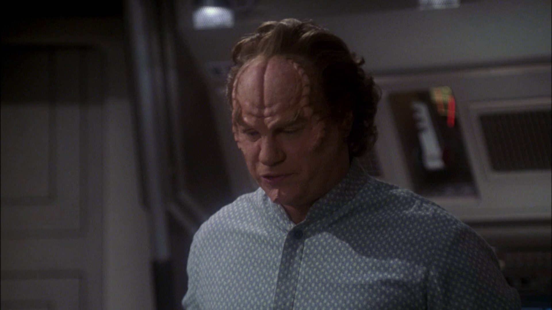 extant_StarTrek_ENT_1x08-BreakingTheIce_1384.jpg