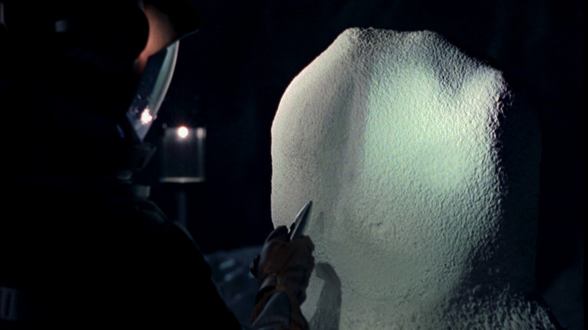 extant_StarTrek_ENT_1x08-BreakingTheIce_1491.jpg