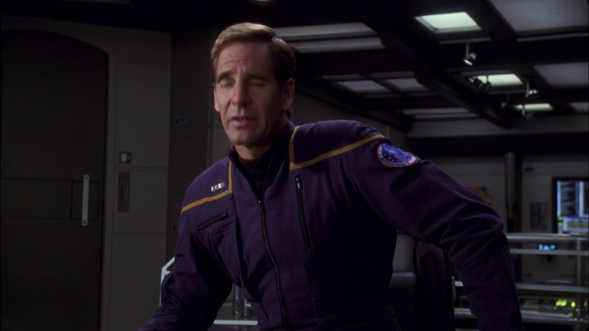 extant_StarTrek_ENT_1x08-BreakingTheIce_1521.jpg
