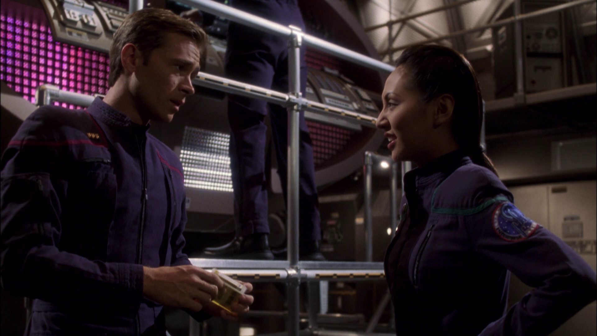 extant_StarTrek_ENT_1x08-BreakingTheIce_1566.jpg