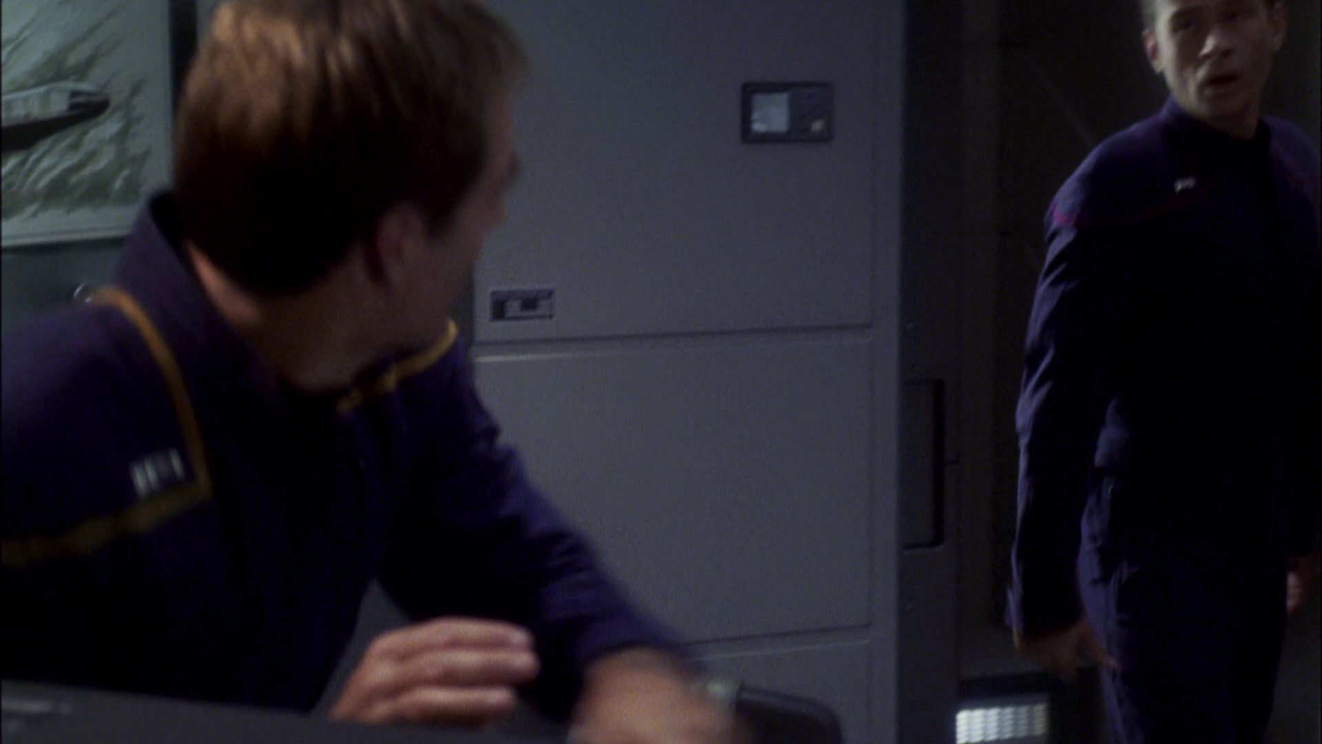 extant_StarTrek_ENT_1x08-BreakingTheIce_1603.jpg