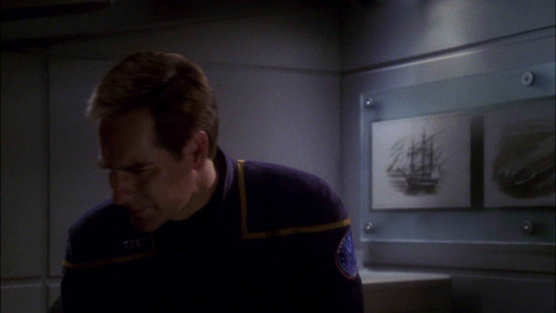 extant_StarTrek_ENT_1x08-BreakingTheIce_1630.jpg