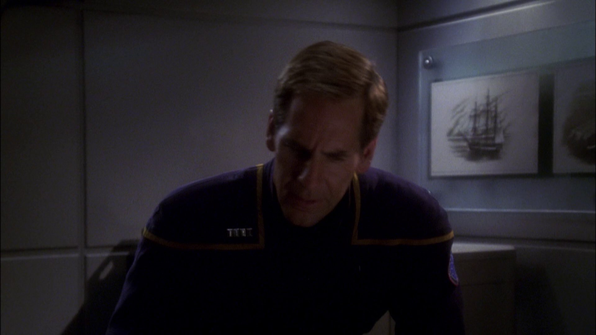 extant_StarTrek_ENT_1x08-BreakingTheIce_1631.jpg
