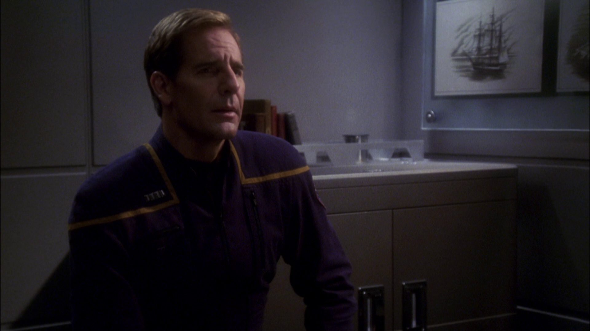 extant_StarTrek_ENT_1x08-BreakingTheIce_1651.jpg