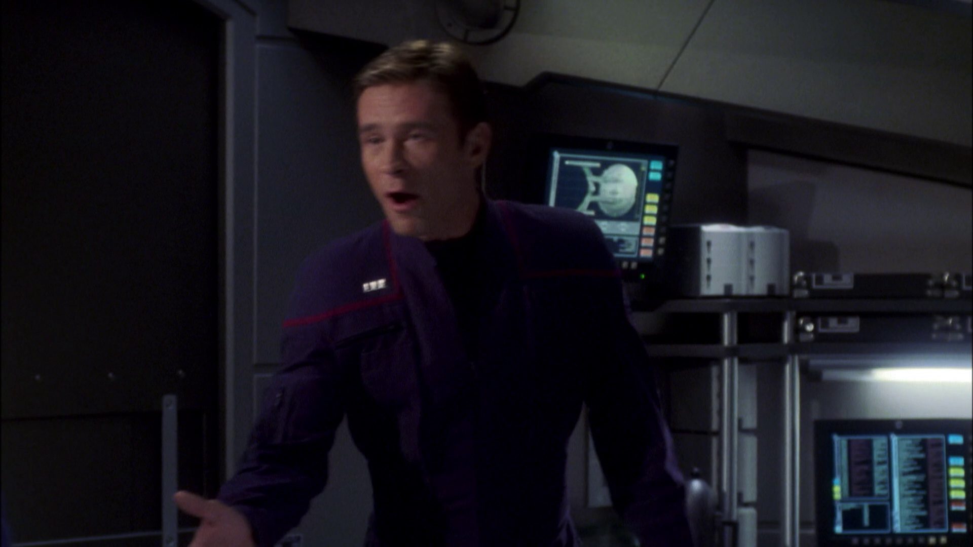 extant_StarTrek_ENT_1x08-BreakingTheIce_1657.jpg