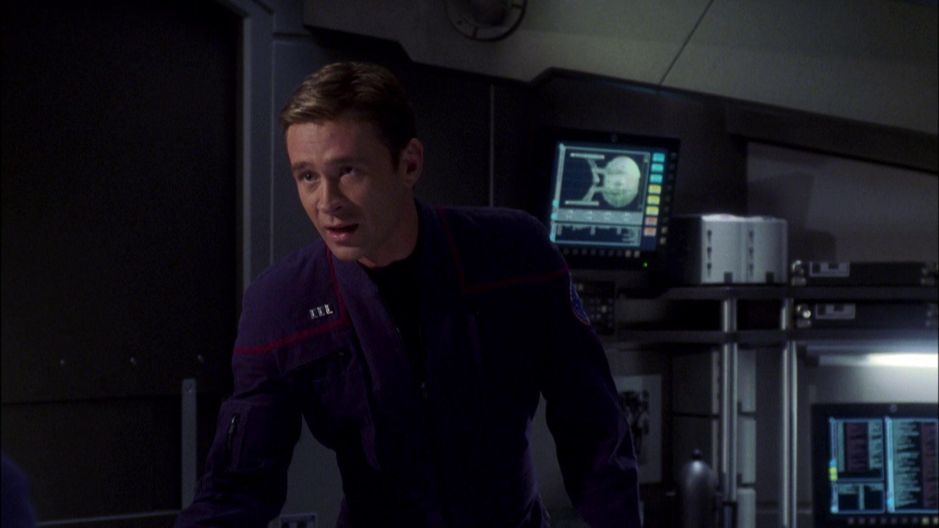 extant_StarTrek_ENT_1x08-BreakingTheIce_1659.jpg