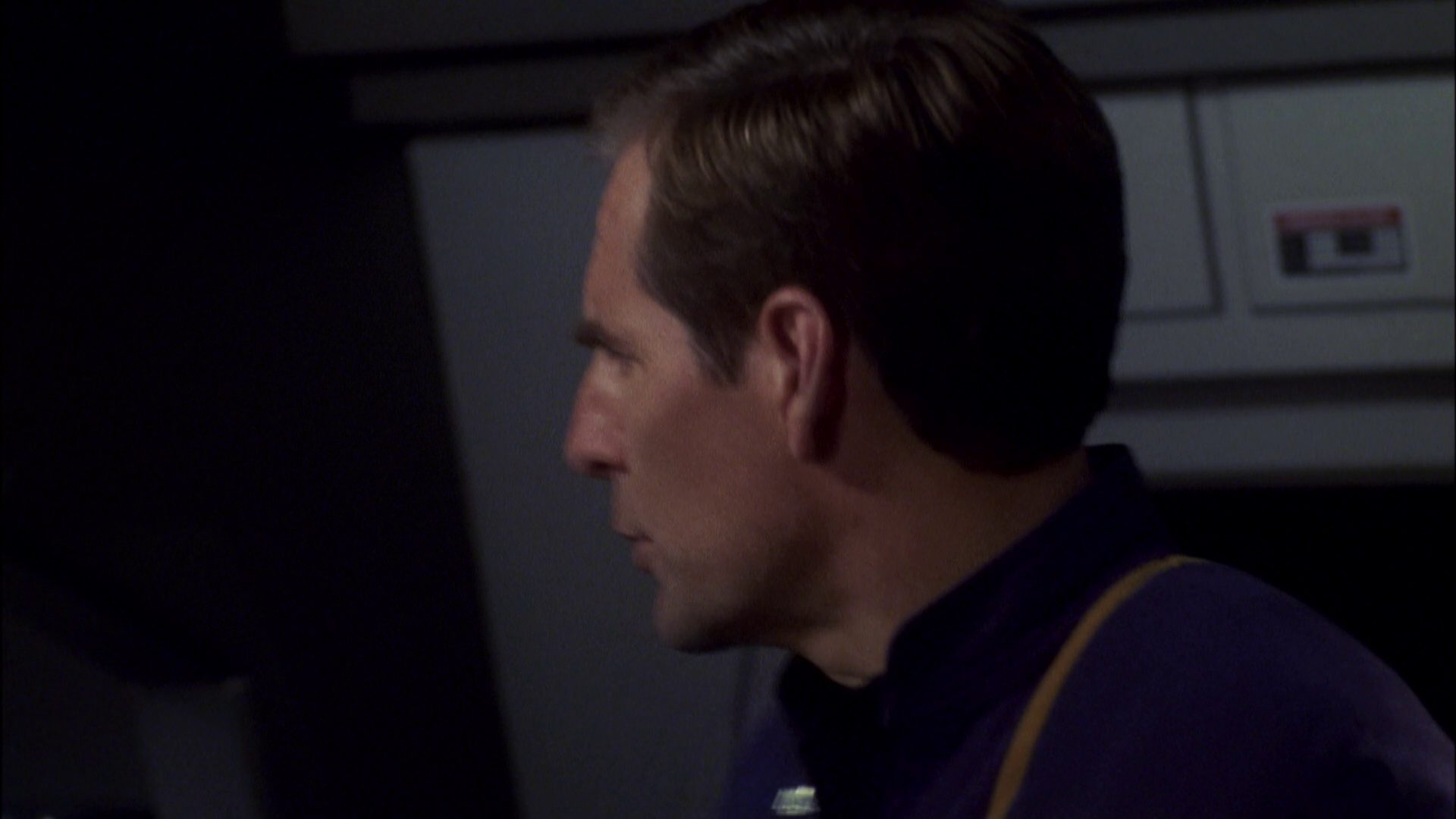 extant_StarTrek_ENT_1x08-BreakingTheIce_1714.jpg