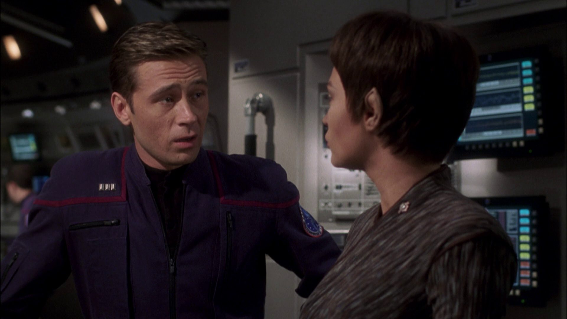 extant_StarTrek_ENT_1x08-BreakingTheIce_1757.jpg