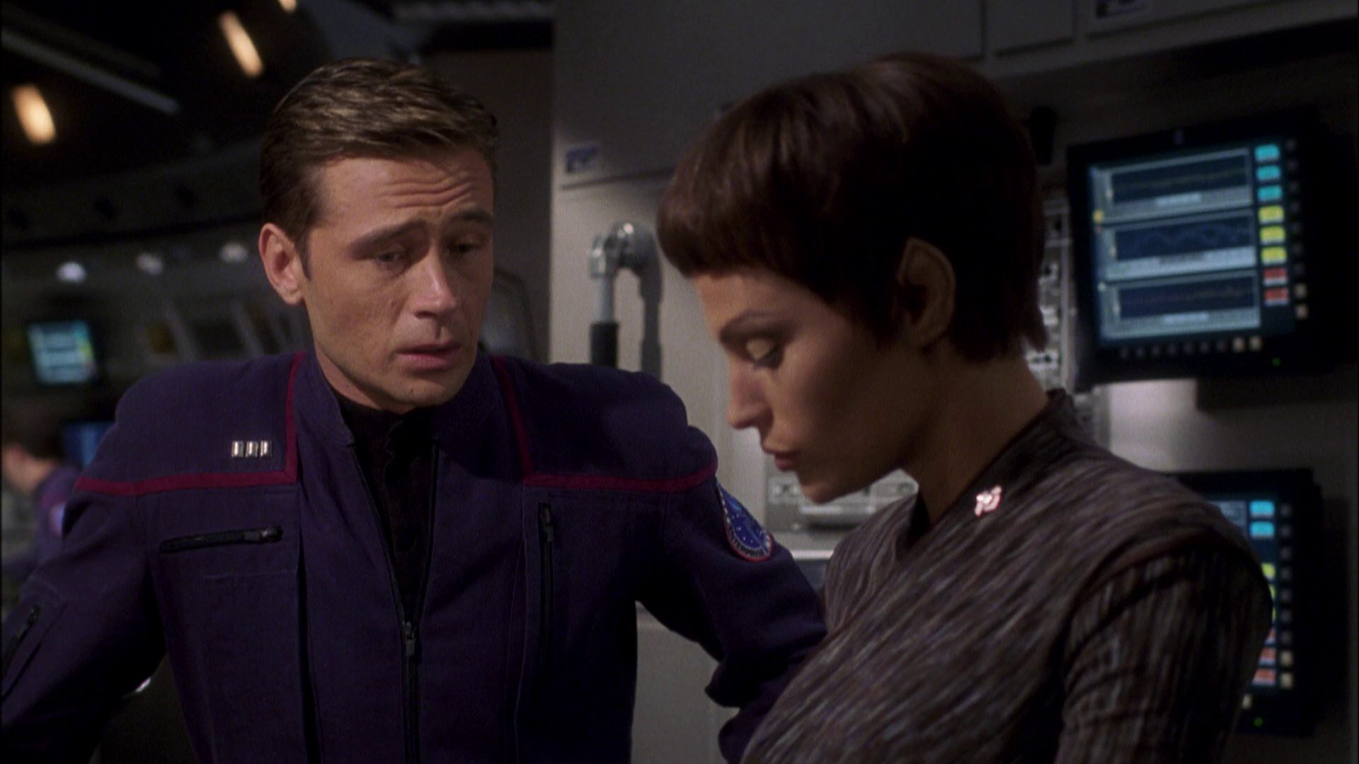 extant_StarTrek_ENT_1x08-BreakingTheIce_1763.jpg