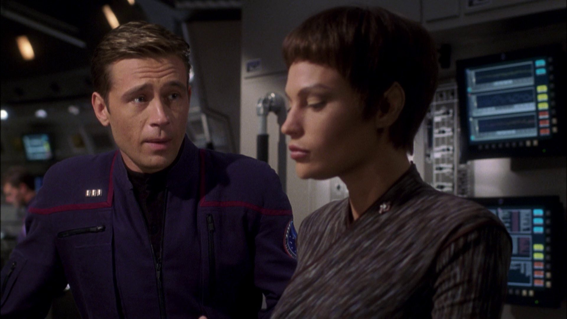 extant_StarTrek_ENT_1x08-BreakingTheIce_1776.jpg