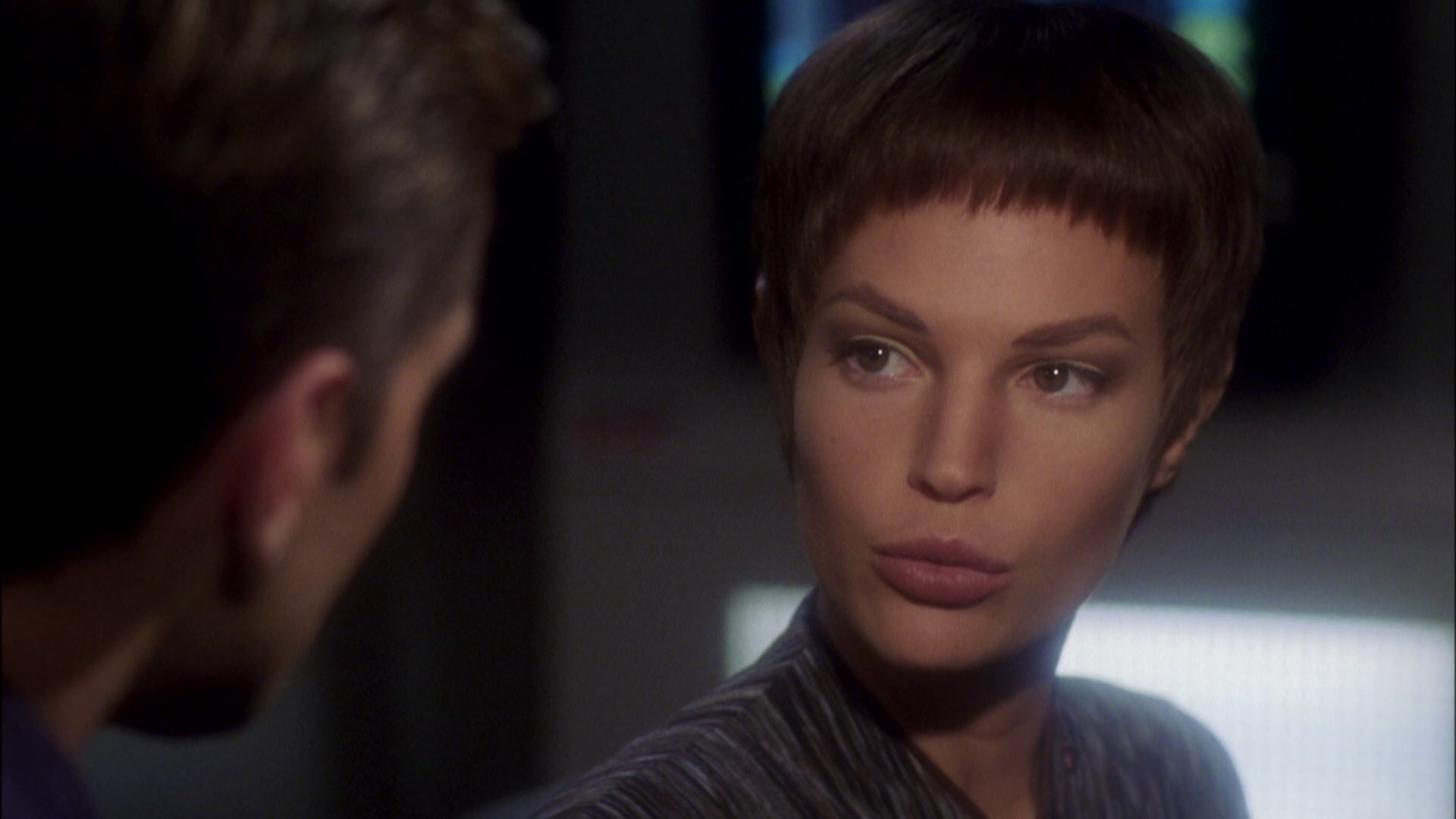extant_StarTrek_ENT_1x08-BreakingTheIce_1817.jpg
