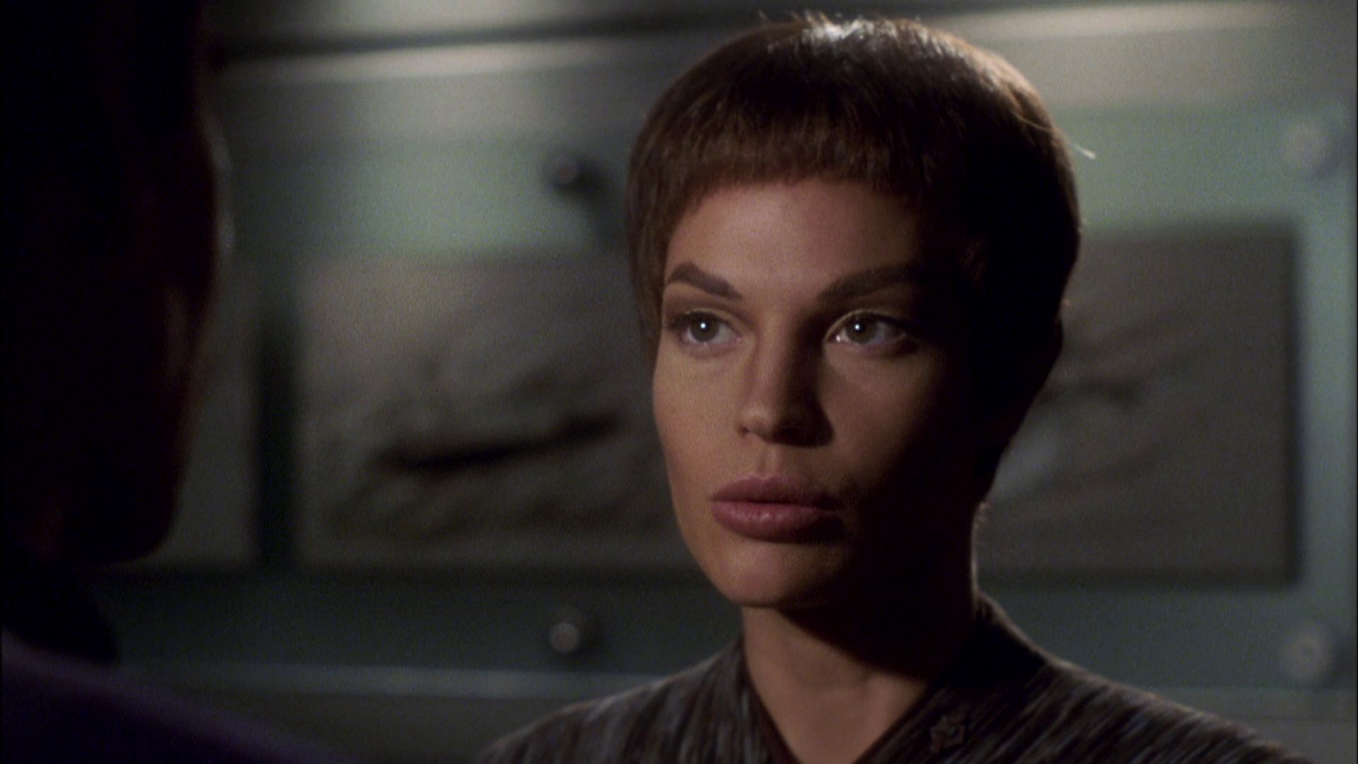 extant_StarTrek_ENT_1x08-BreakingTheIce_1912.jpg