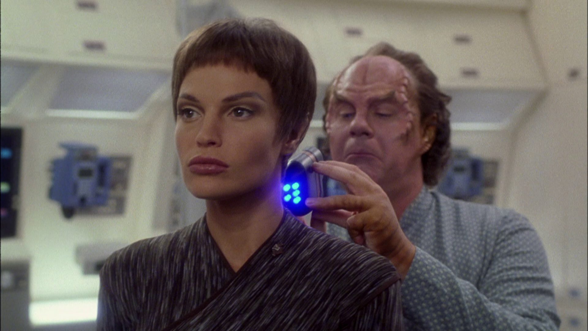 extant_StarTrek_ENT_1x08-BreakingTheIce_1931.jpg