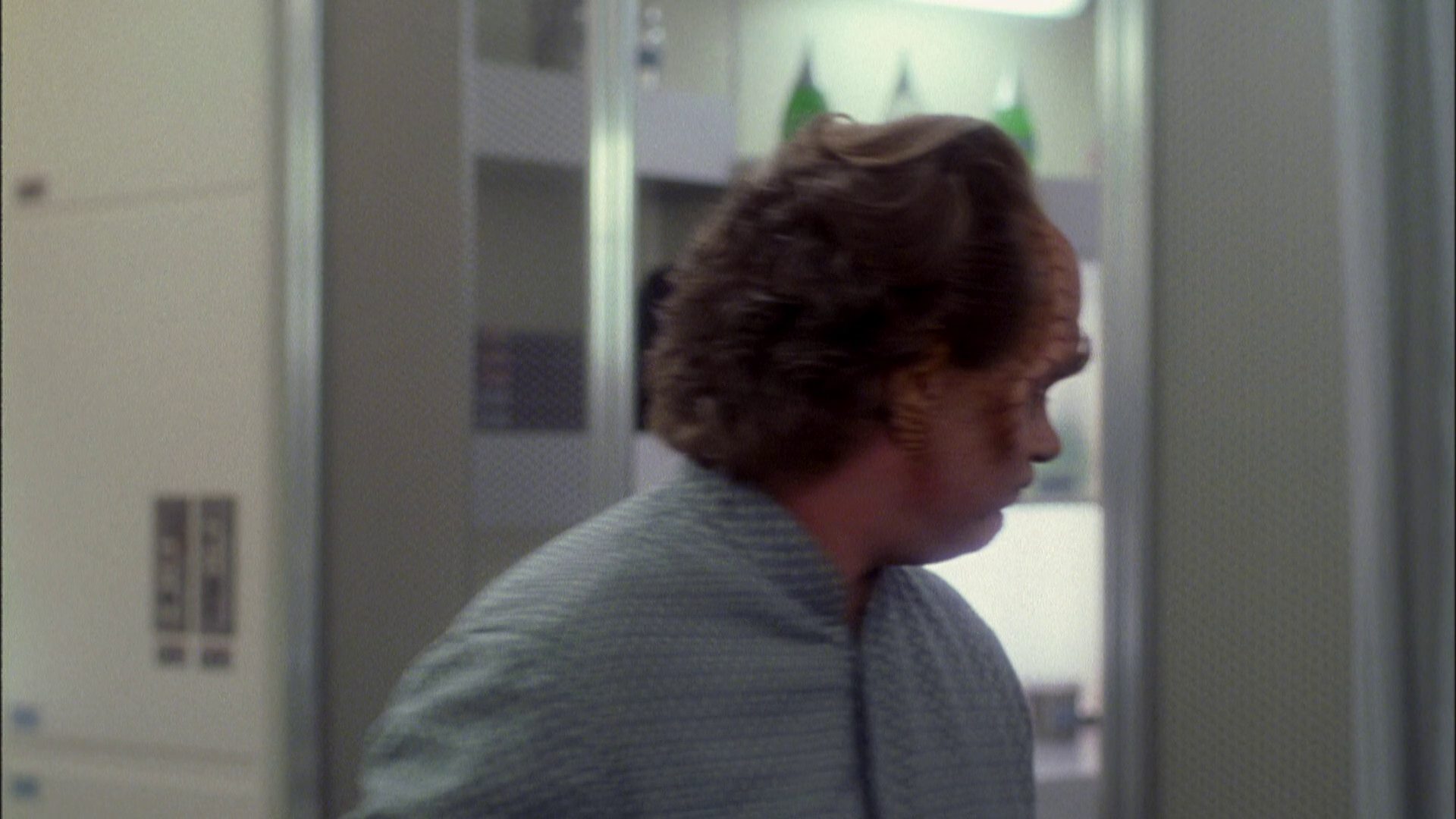 extant_StarTrek_ENT_1x08-BreakingTheIce_2008.jpg