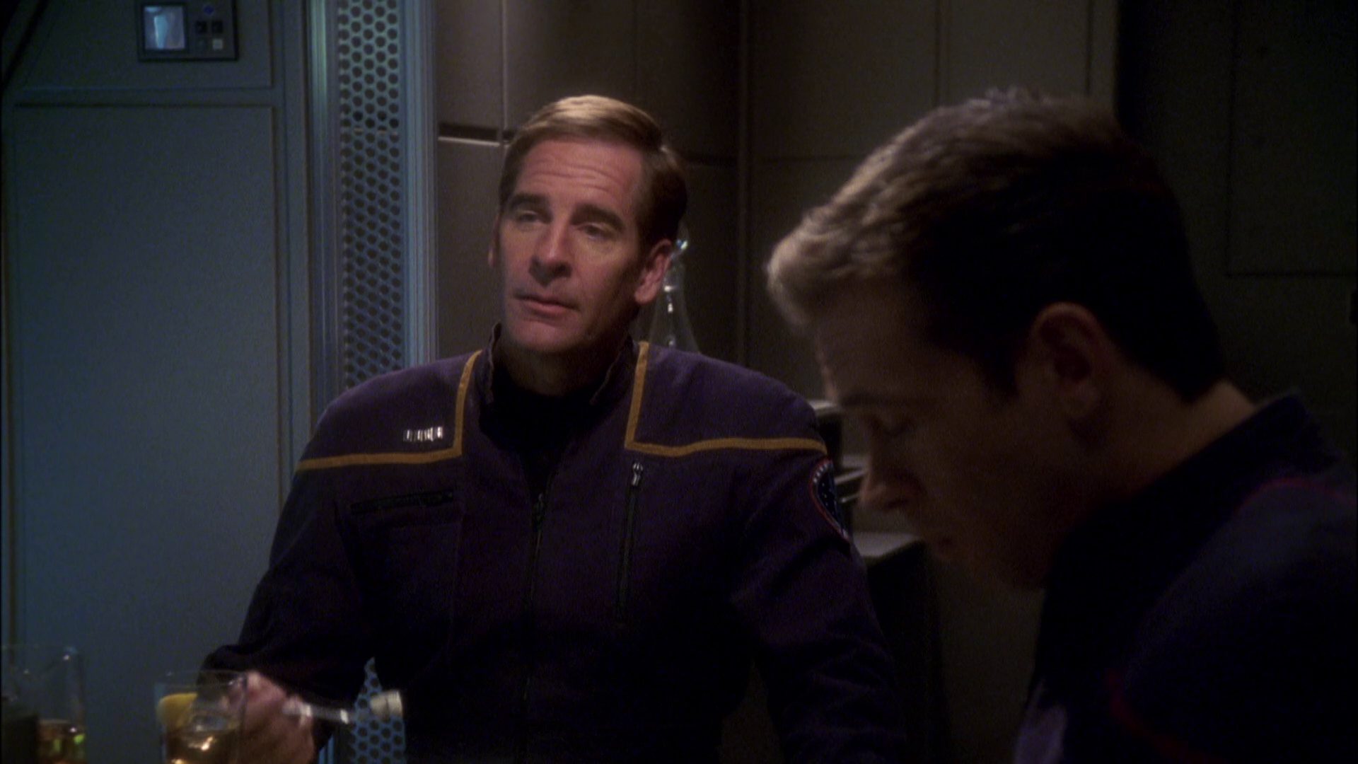 extant_StarTrek_ENT_1x08-BreakingTheIce_2160.jpg
