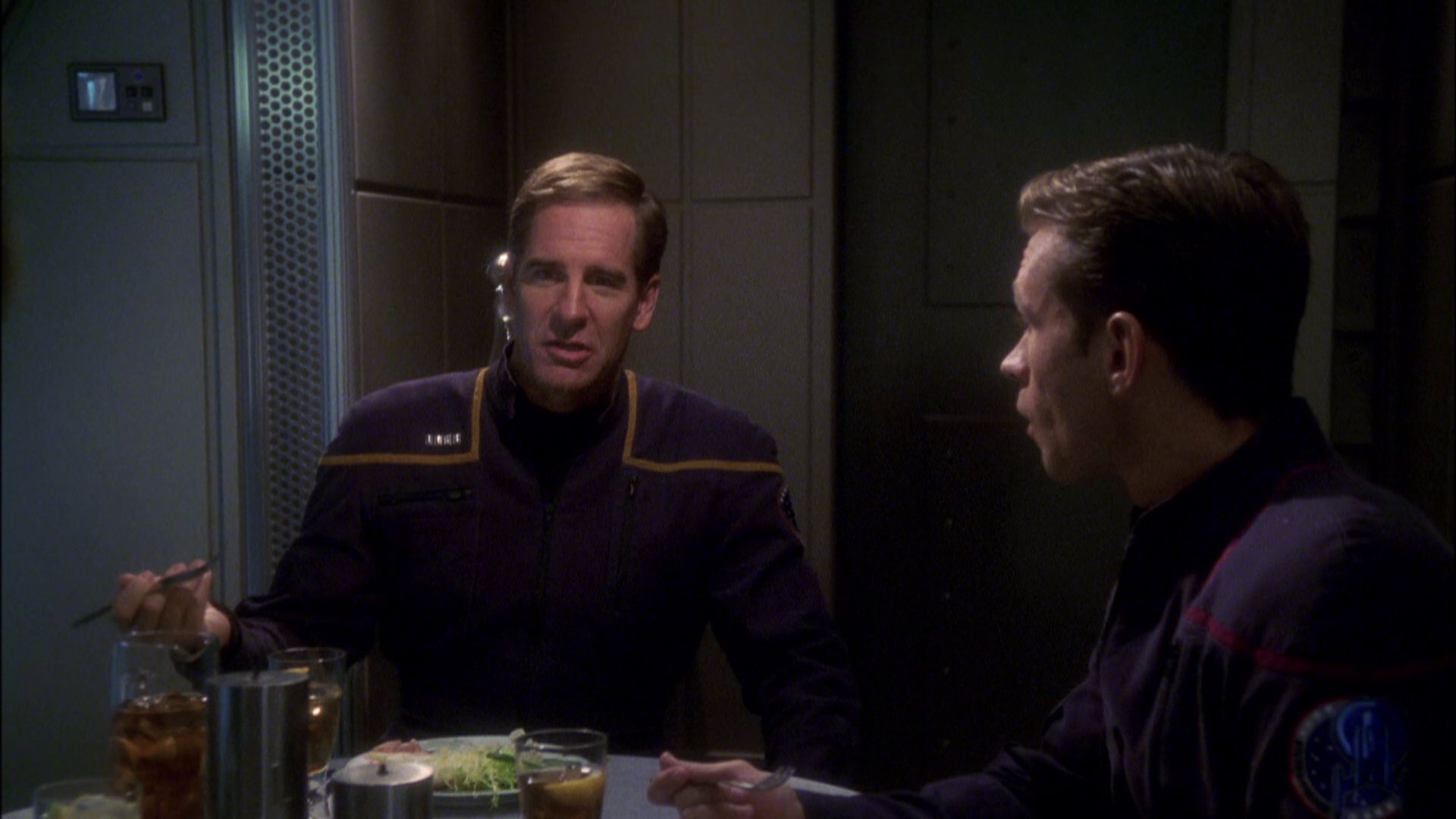 extant_StarTrek_ENT_1x08-BreakingTheIce_2175.jpg