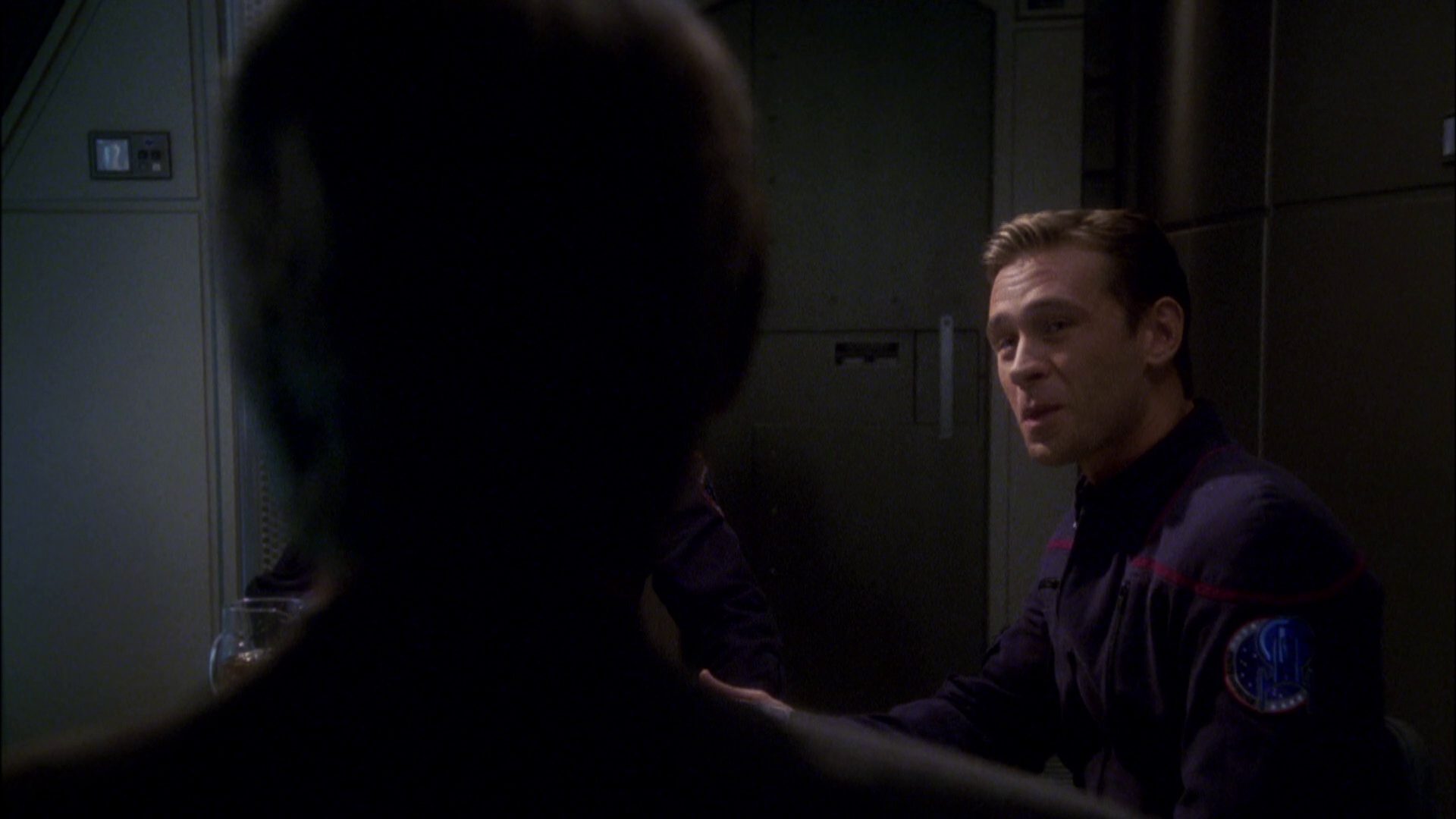 extant_StarTrek_ENT_1x08-BreakingTheIce_2183.jpg