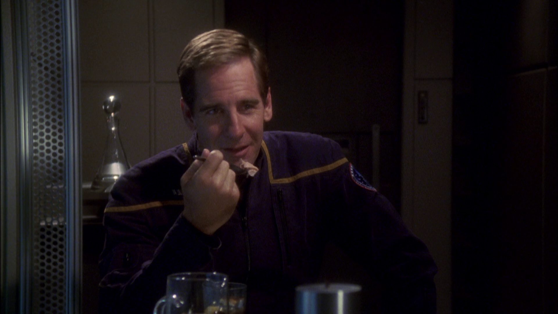 extant_StarTrek_ENT_1x08-BreakingTheIce_2234.jpg
