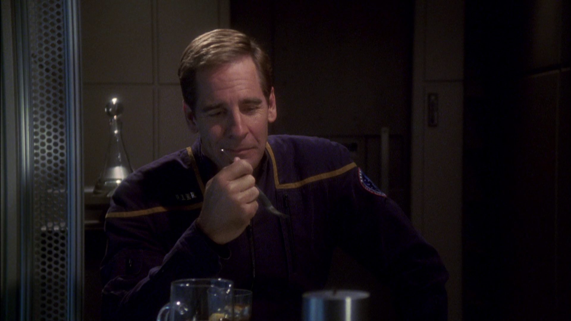 extant_StarTrek_ENT_1x08-BreakingTheIce_2238.jpg