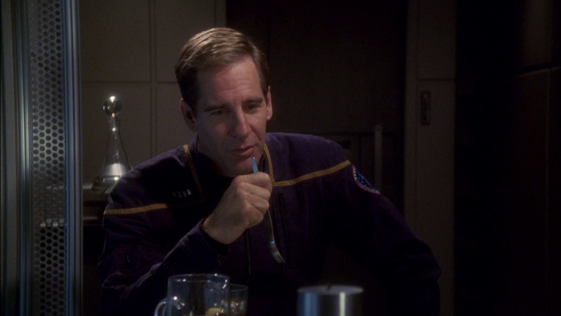 extant_StarTrek_ENT_1x08-BreakingTheIce_2243.jpg