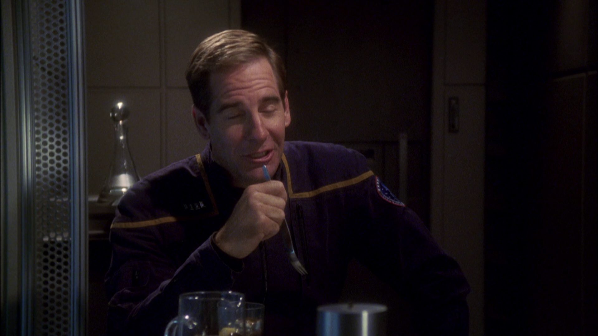 extant_StarTrek_ENT_1x08-BreakingTheIce_2244.jpg