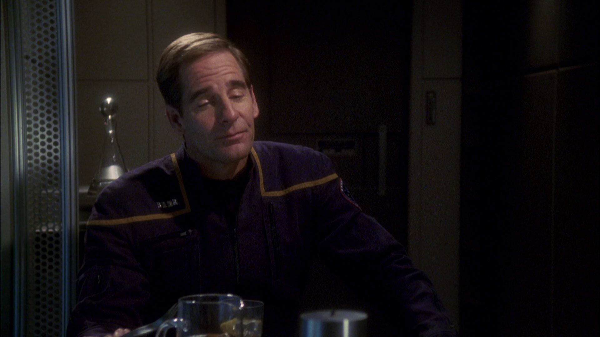 extant_StarTrek_ENT_1x08-BreakingTheIce_2249.jpg