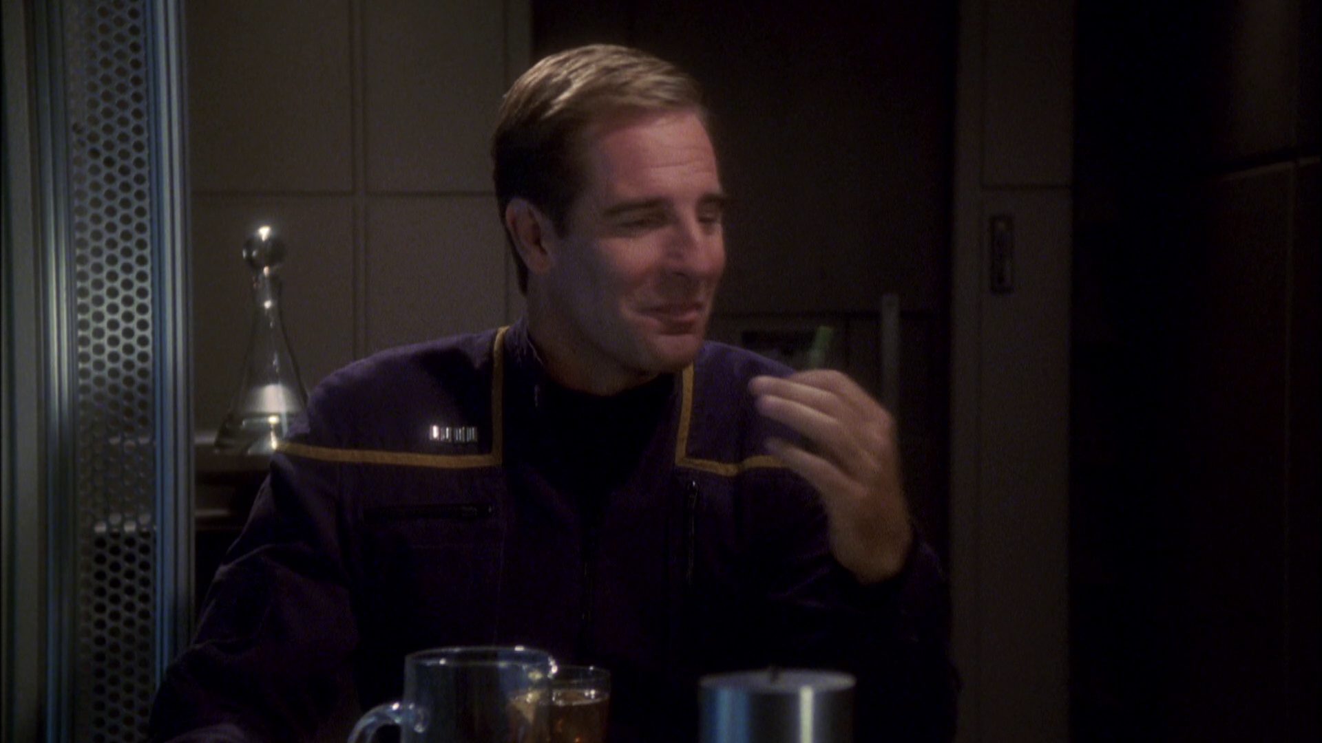 extant_StarTrek_ENT_1x08-BreakingTheIce_2327.jpg