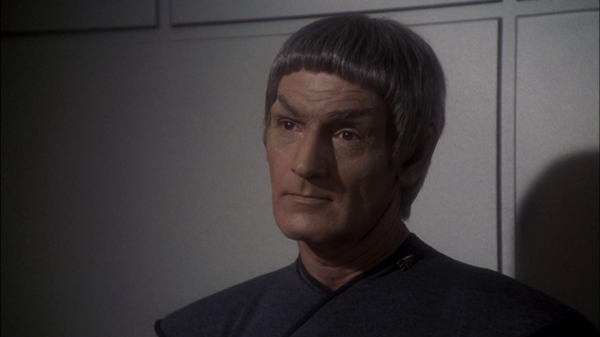 extant_StarTrek_ENT_1x08-BreakingTheIce_2333.jpg