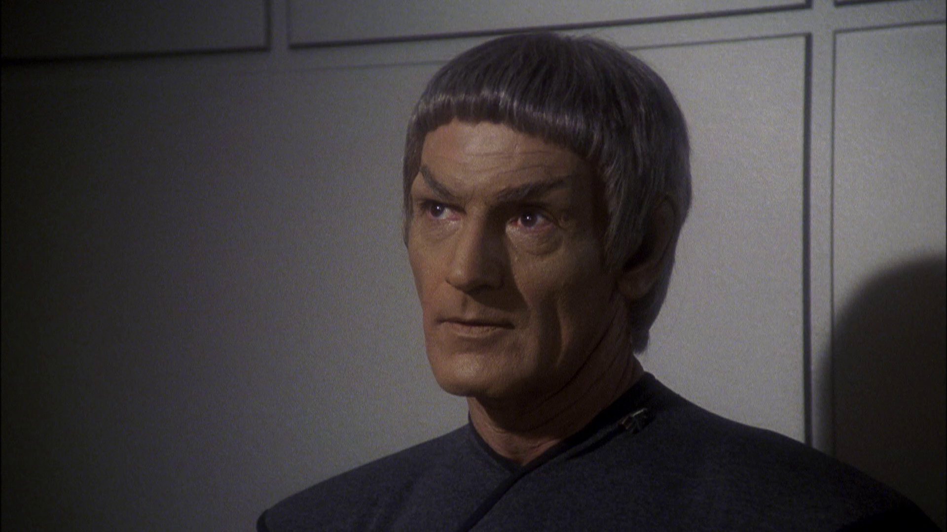 extant_StarTrek_ENT_1x08-BreakingTheIce_2443.jpg