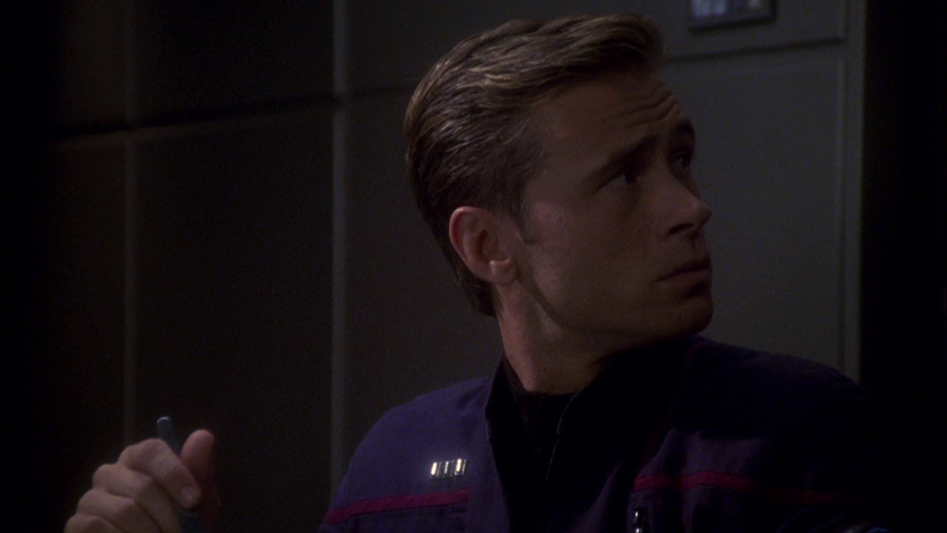 extant_StarTrek_ENT_1x08-BreakingTheIce_2497.jpg
