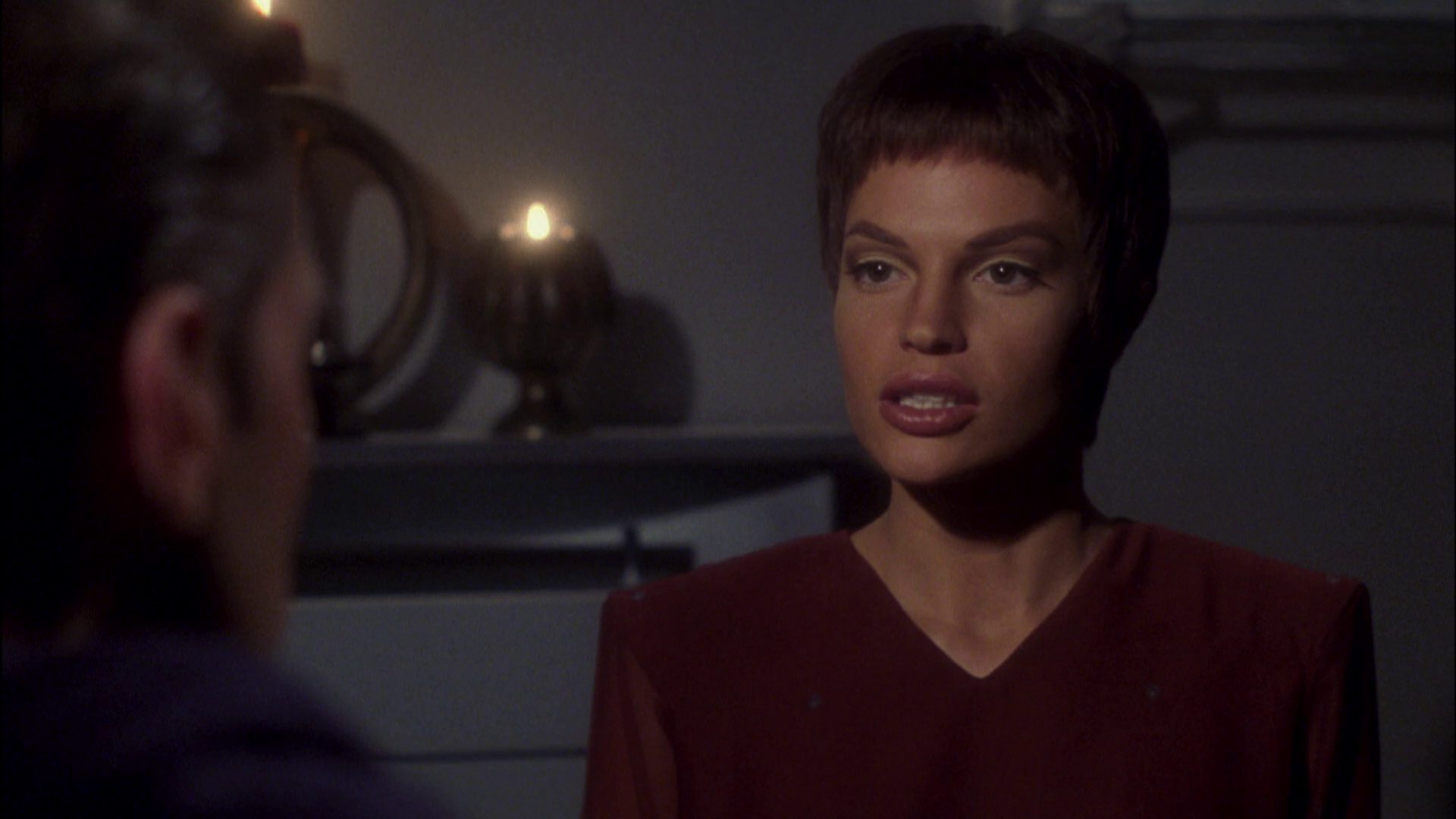 extant_StarTrek_ENT_1x08-BreakingTheIce_2629.jpg