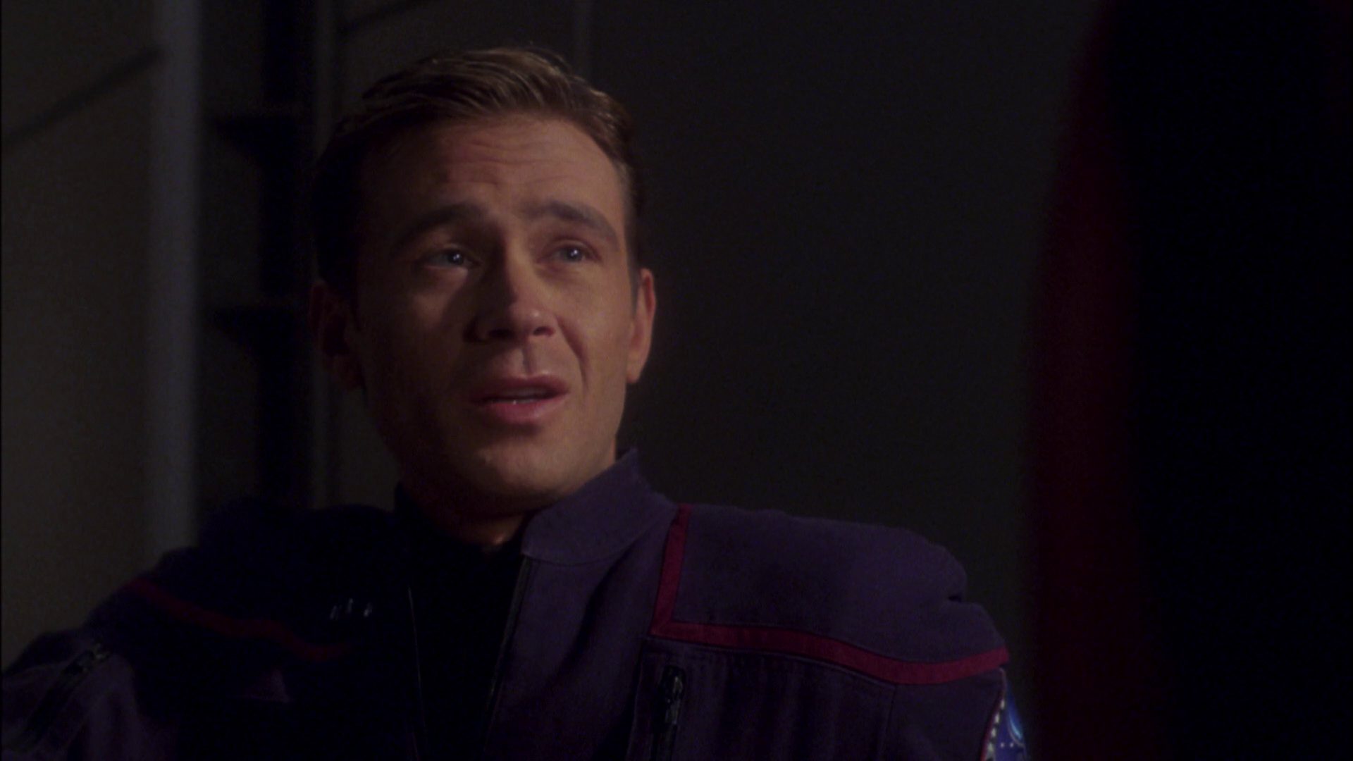 extant_StarTrek_ENT_1x08-BreakingTheIce_2661.jpg