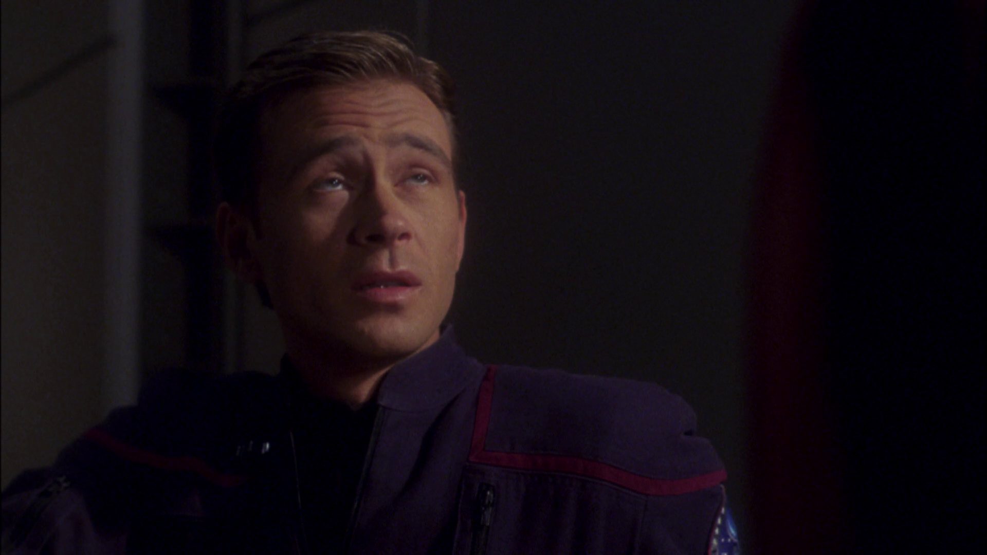 extant_StarTrek_ENT_1x08-BreakingTheIce_2670.jpg