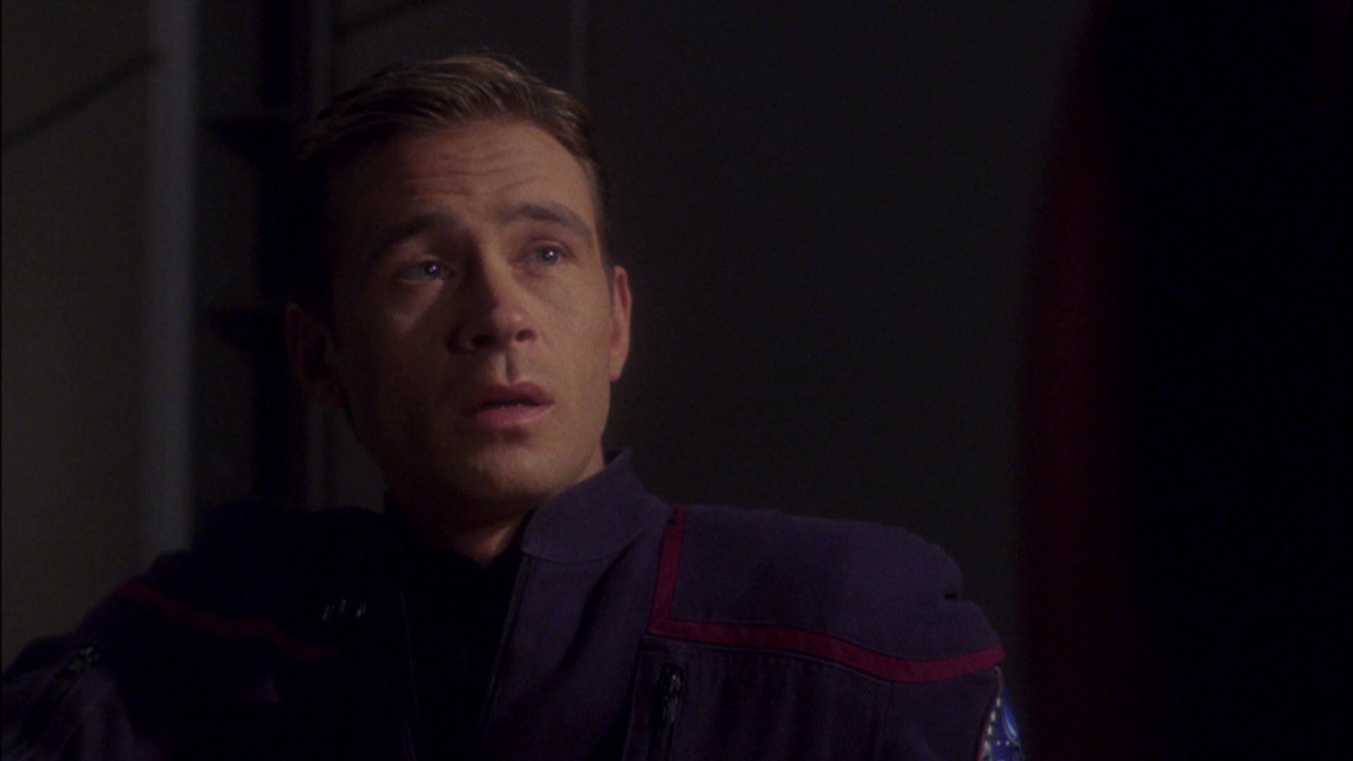 extant_StarTrek_ENT_1x08-BreakingTheIce_2677.jpg