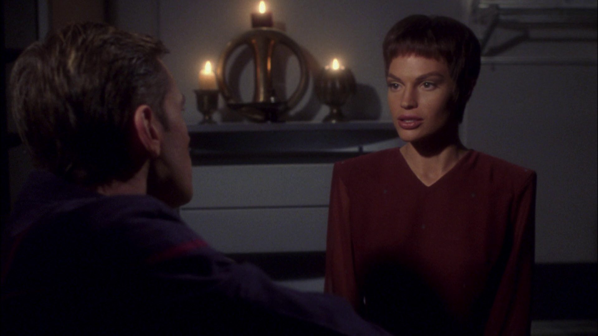 extant_StarTrek_ENT_1x08-BreakingTheIce_2692.jpg