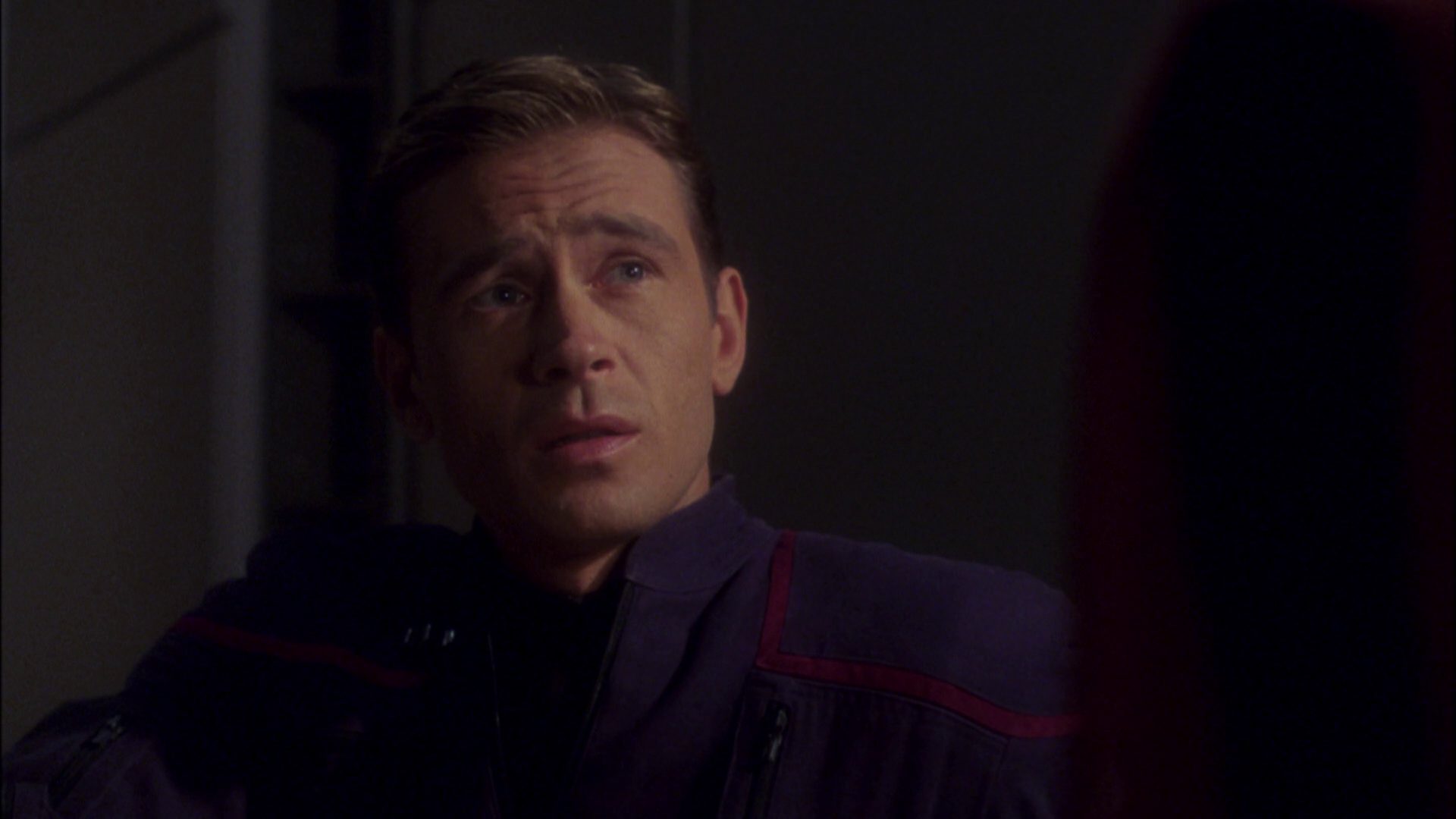 extant_StarTrek_ENT_1x08-BreakingTheIce_2710.jpg