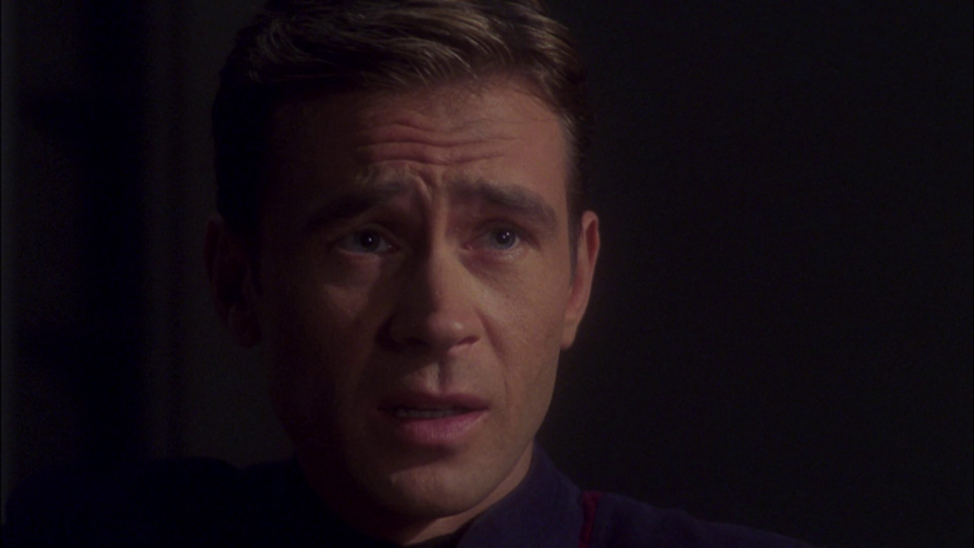 extant_StarTrek_ENT_1x08-BreakingTheIce_2739.jpg