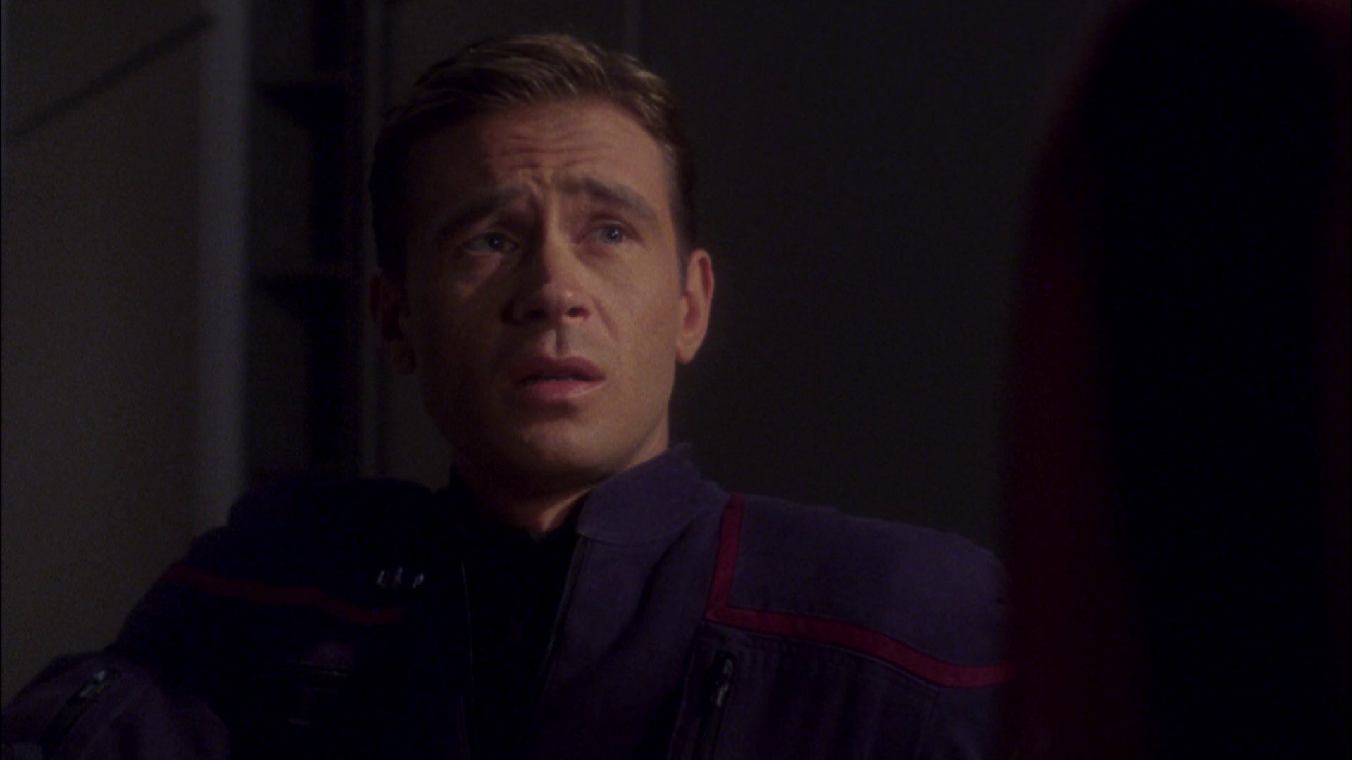 extant_StarTrek_ENT_1x08-BreakingTheIce_2744.jpg