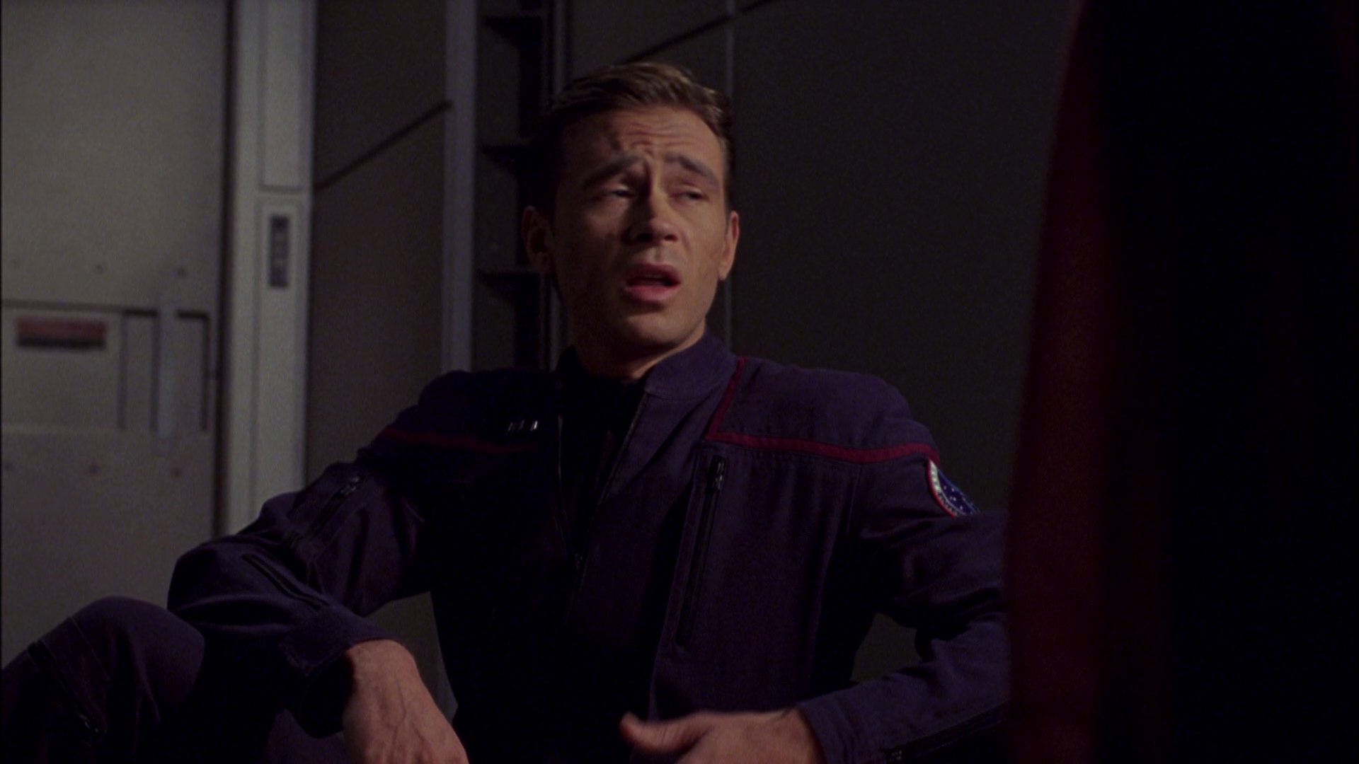 extant_StarTrek_ENT_1x08-BreakingTheIce_2787.jpg