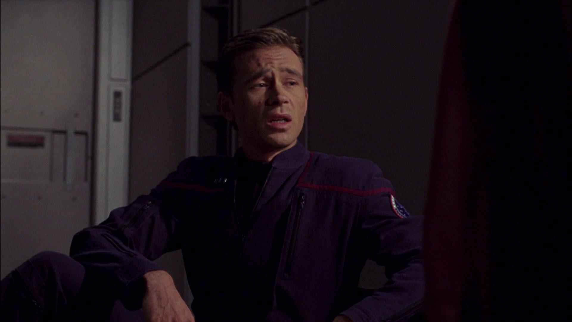 extant_StarTrek_ENT_1x08-BreakingTheIce_2789.jpg