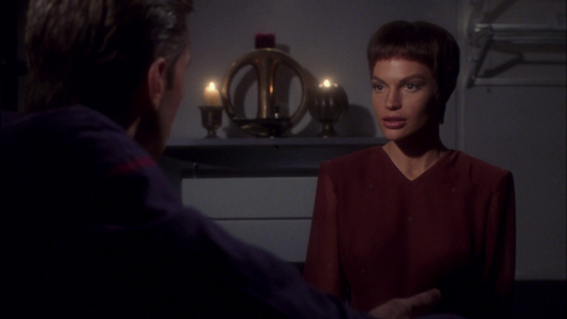 extant_StarTrek_ENT_1x08-BreakingTheIce_2801.jpg