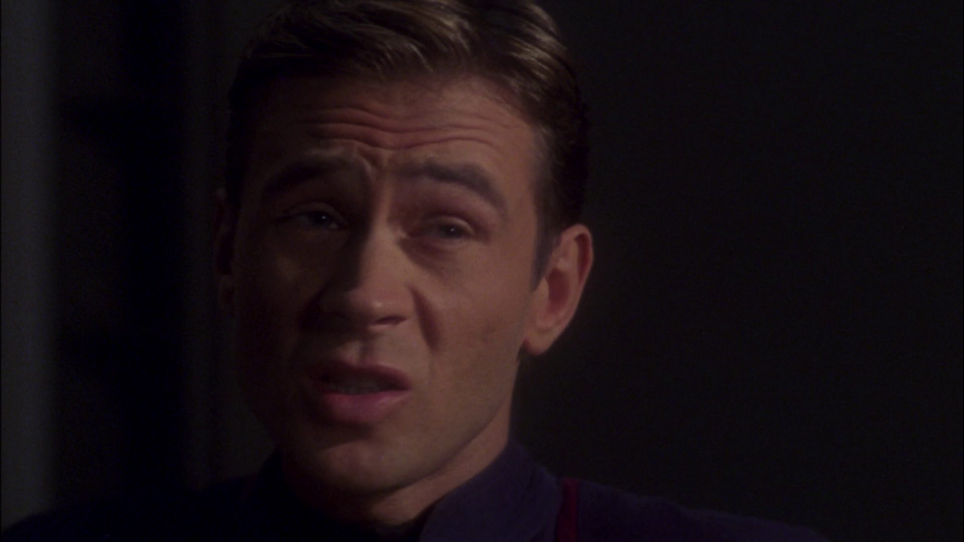 extant_StarTrek_ENT_1x08-BreakingTheIce_2807.jpg