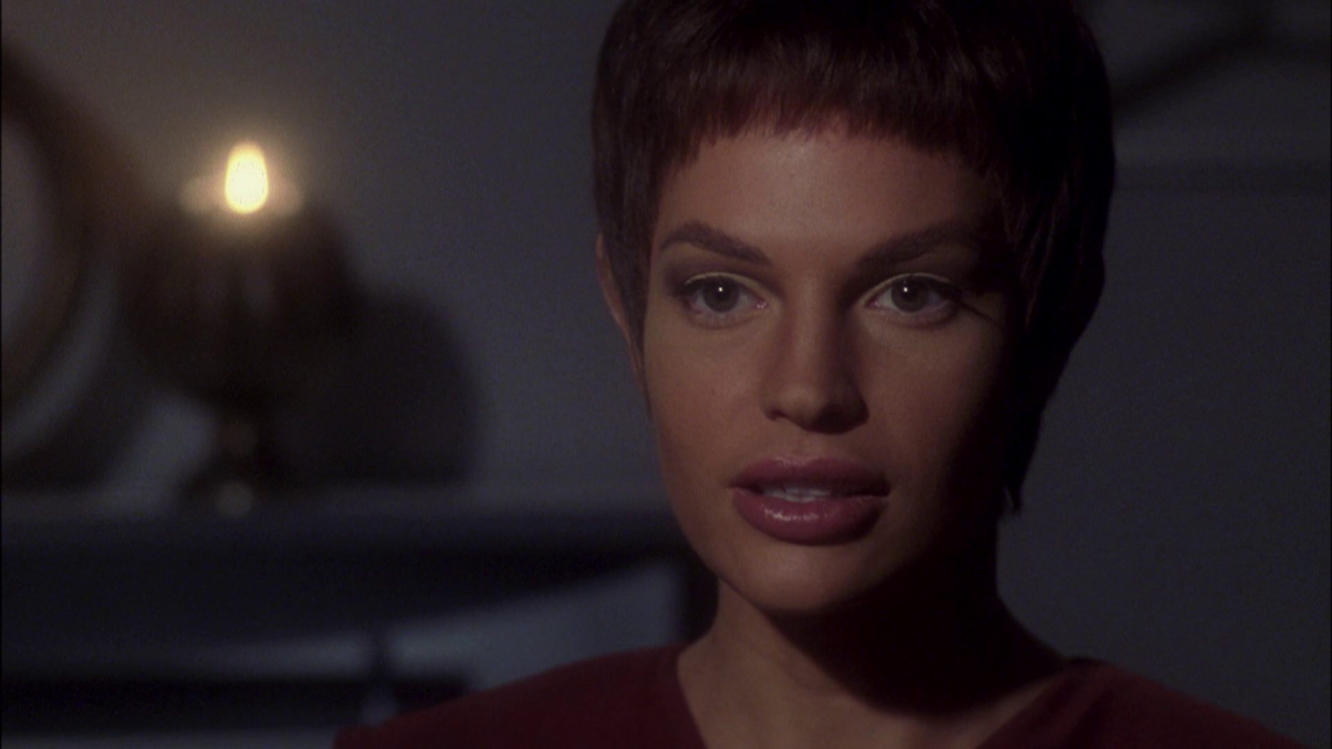 extant_StarTrek_ENT_1x08-BreakingTheIce_2812.jpg