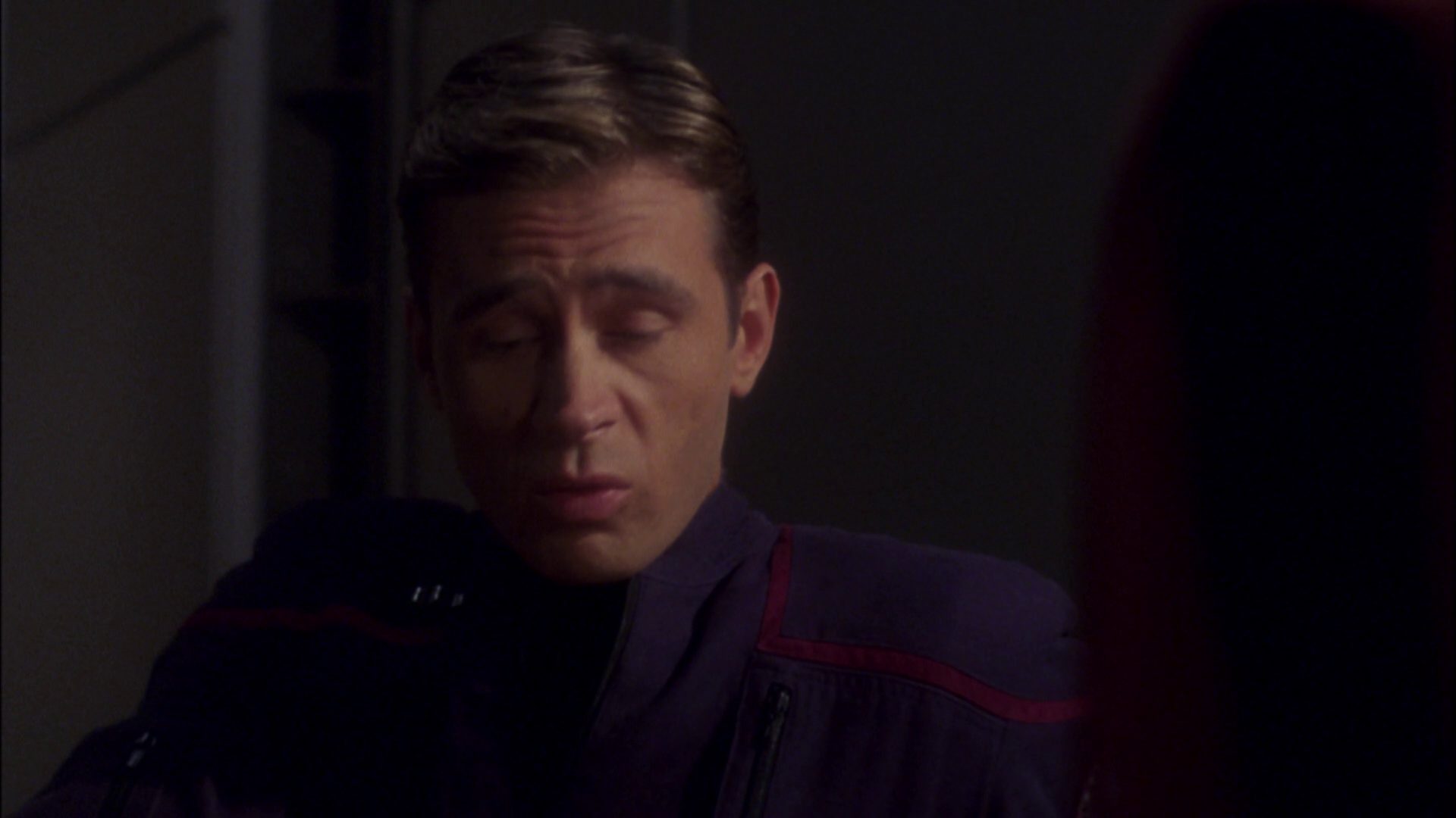 extant_StarTrek_ENT_1x08-BreakingTheIce_2835.jpg