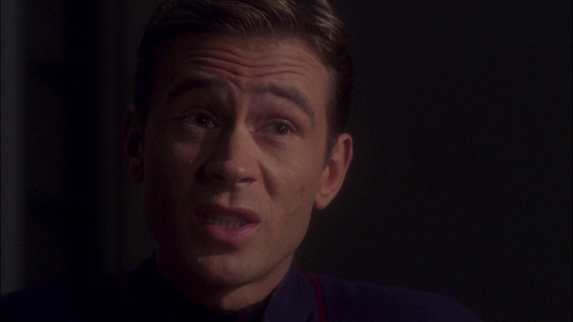 extant_StarTrek_ENT_1x08-BreakingTheIce_2842.jpg