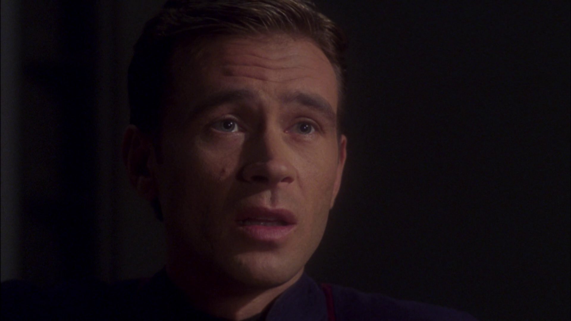extant_StarTrek_ENT_1x08-BreakingTheIce_2851.jpg