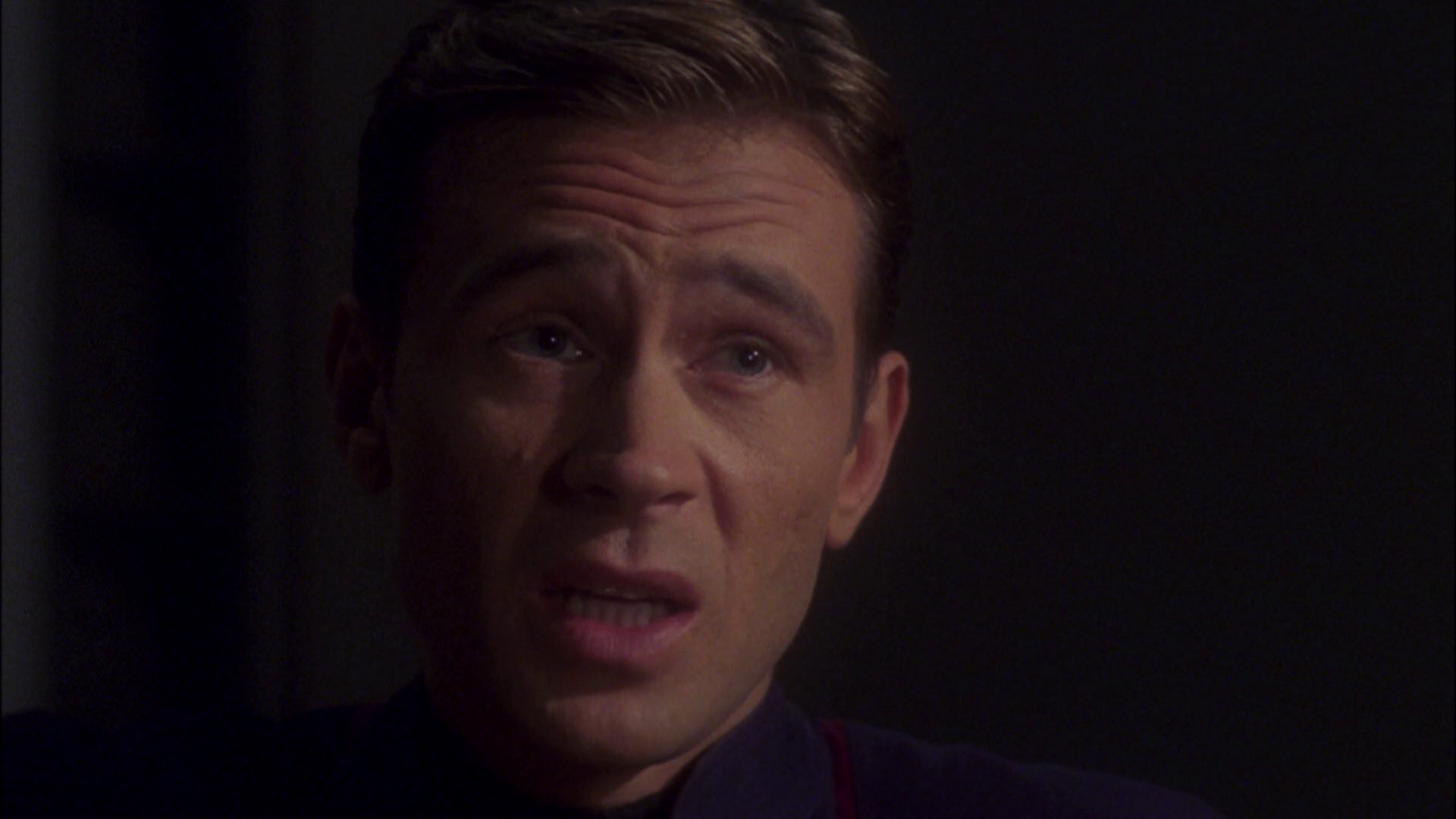extant_StarTrek_ENT_1x08-BreakingTheIce_2852.jpg
