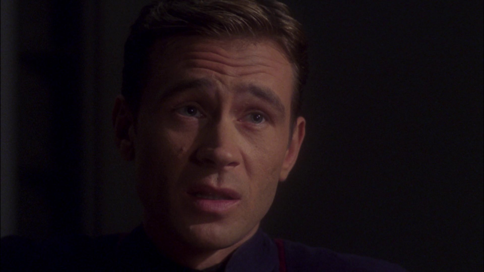extant_StarTrek_ENT_1x08-BreakingTheIce_2854.jpg